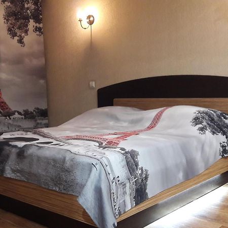 Apartment Тeslenka11 Krivoy Rog Ngoại thất bức ảnh